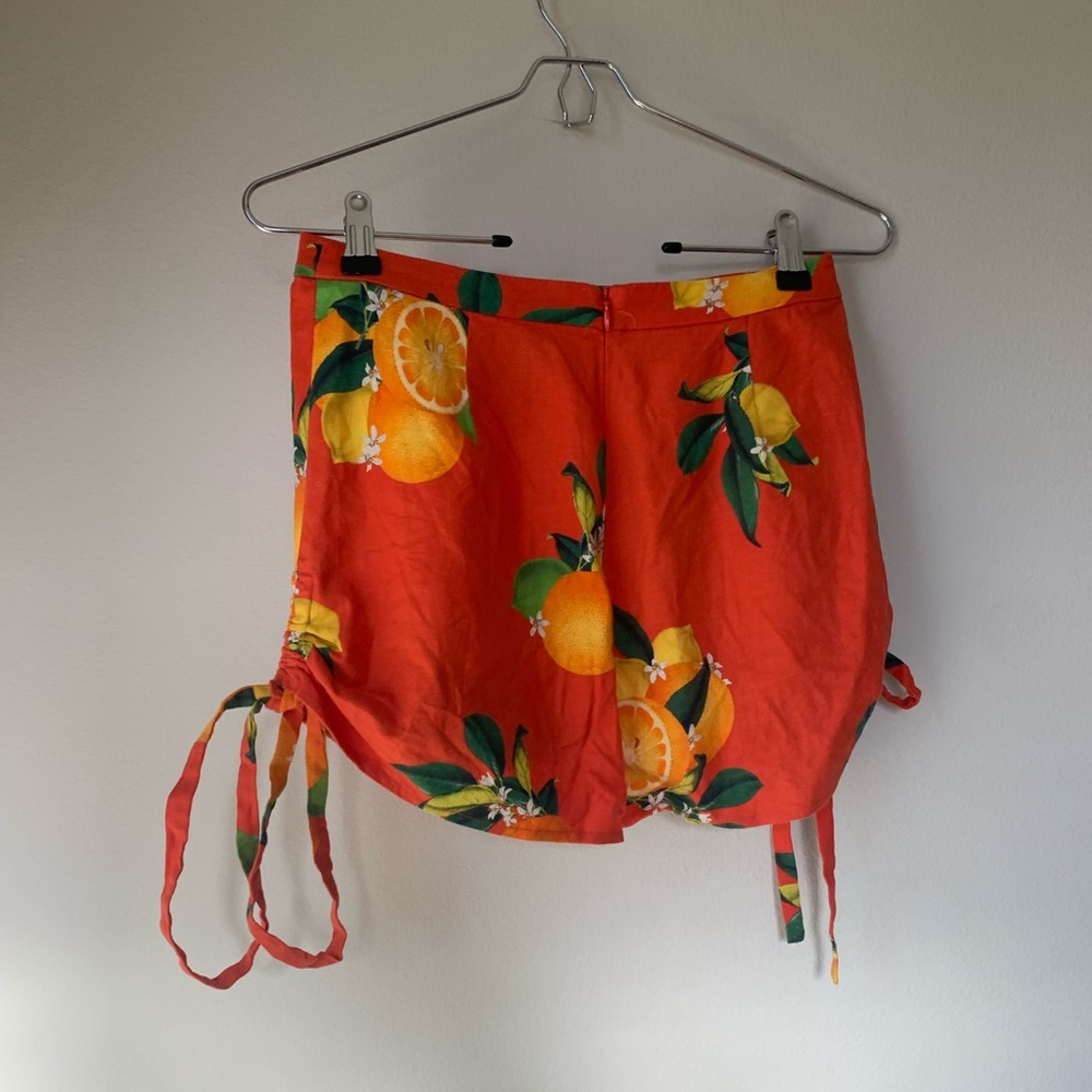 Privacy pls orange citrus summer crop top shorts set revolve loved by bloggers s - Picture 4 of 8